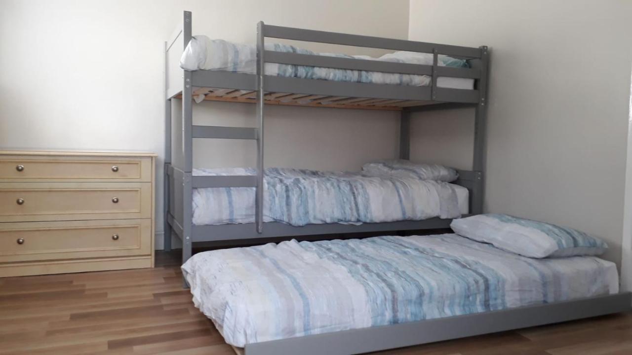 Relaxing Home - 7-10Min To Bournemouth Sandy Beach By Car - Private Garden, Parking And Spa Dış mekan fotoğraf