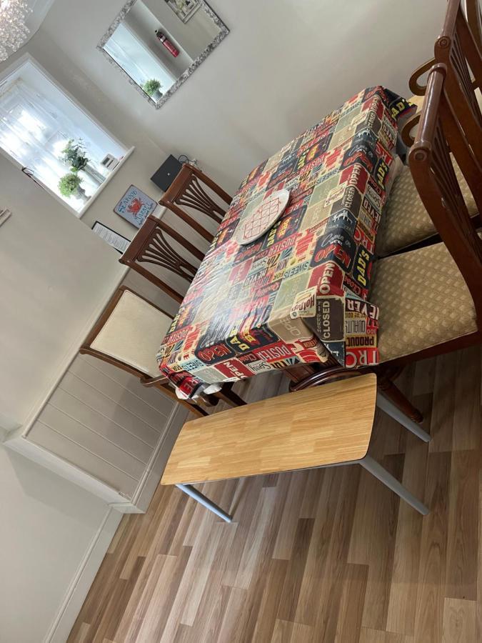 Relaxing Home - 7-10Min To Bournemouth Sandy Beach By Car - Private Garden, Parking And Spa Dış mekan fotoğraf