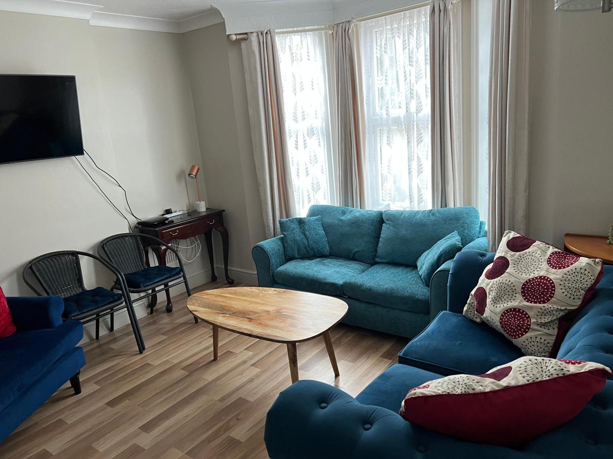 Relaxing Home - 7-10Min To Bournemouth Sandy Beach By Car - Private Garden, Parking And Spa Dış mekan fotoğraf